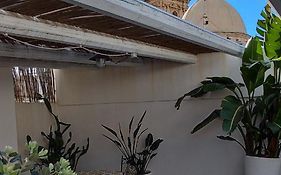 Lithos House Pt 1P E 2P